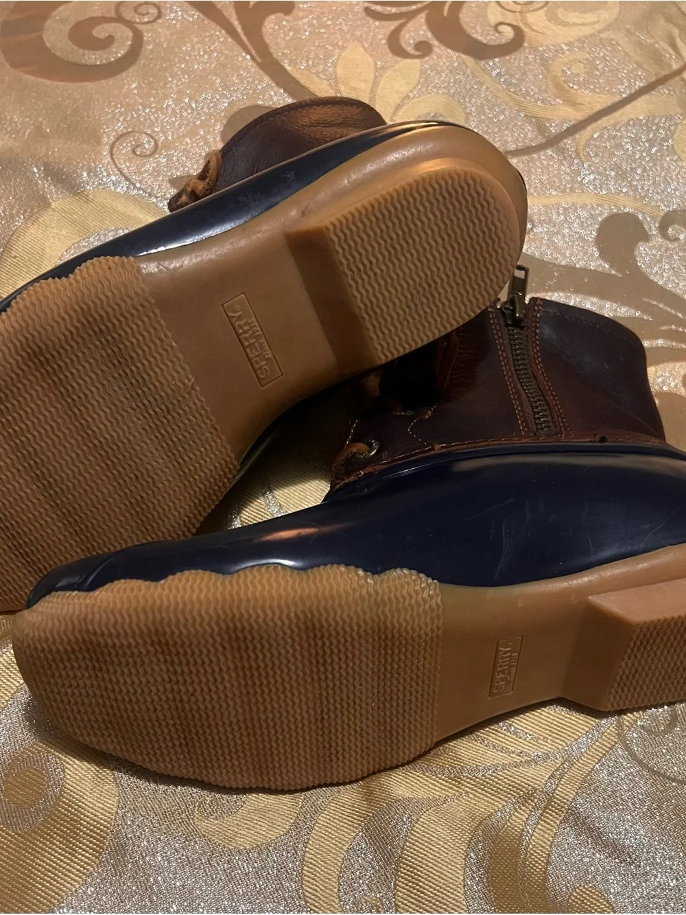 Sperry like new